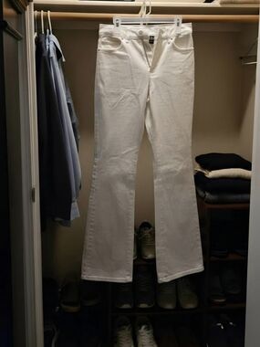 Rewash Cream Flare Jeans — Clean High-Rise Wide Leg